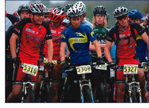 Photo of members of Northern California High School Mountain Bike League