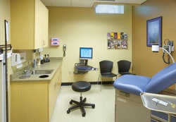 PATIENTS ARE A VIRTUE Wartburg College's Waverly Community Wellness Center accommodates patrons seeking medical attention.