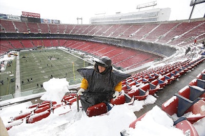 alg_giants_stadium_snow.jpg