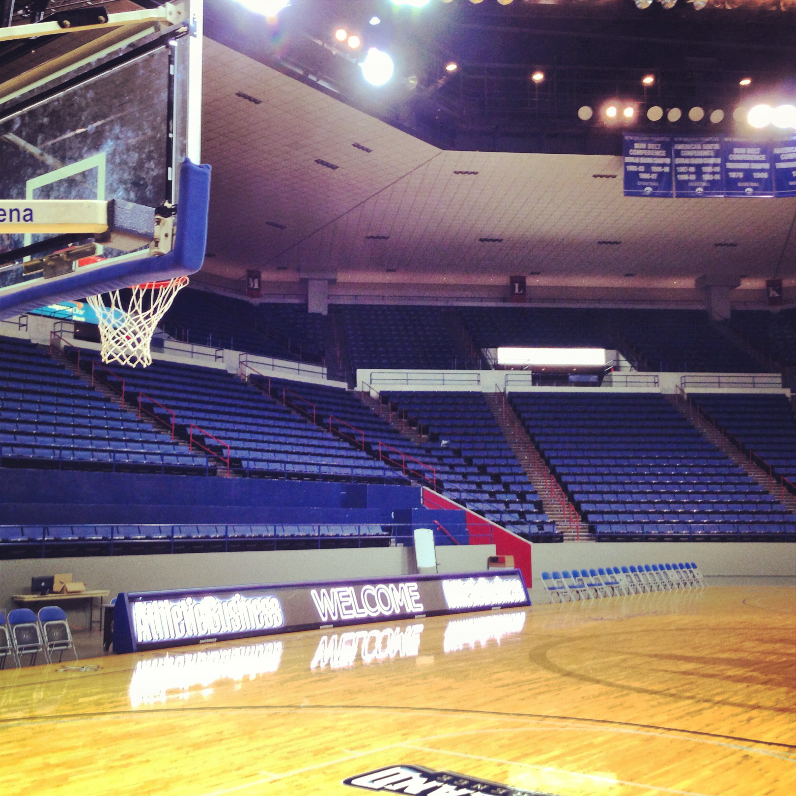 ABC: An Entertaining Look Inside UNO's Lakefront Arena | Athletic Business