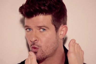 10-2 Robin Thicke.png