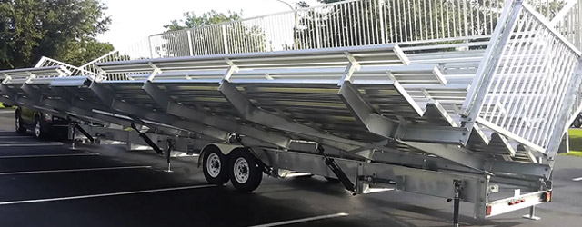 Push-button hydraulics allow for easier setup, breakdown and transportation. [Image courtesy of Gulf Coast Sports LLC in Crystal River, Fla.]