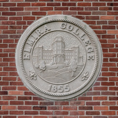 Elmira Seal Wikip Kenneth Zirkel