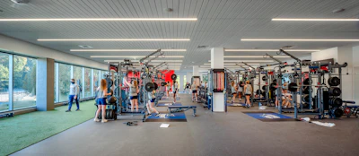 Interior Usi Natatorium