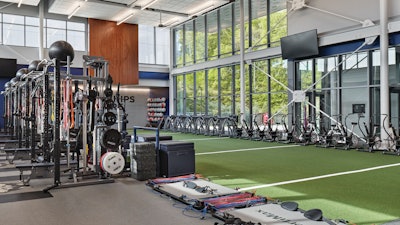 Some 5,000 square feet of strength training area within the University of Connecticut Athletic District includes a 2,360-square-foot section of ¾-inch, non-infill synthetic turf, as well as a poured-in-place concrete slam wall. Available equipment includes bands, battle ropes, plyo boxes and dozens of medicine balls