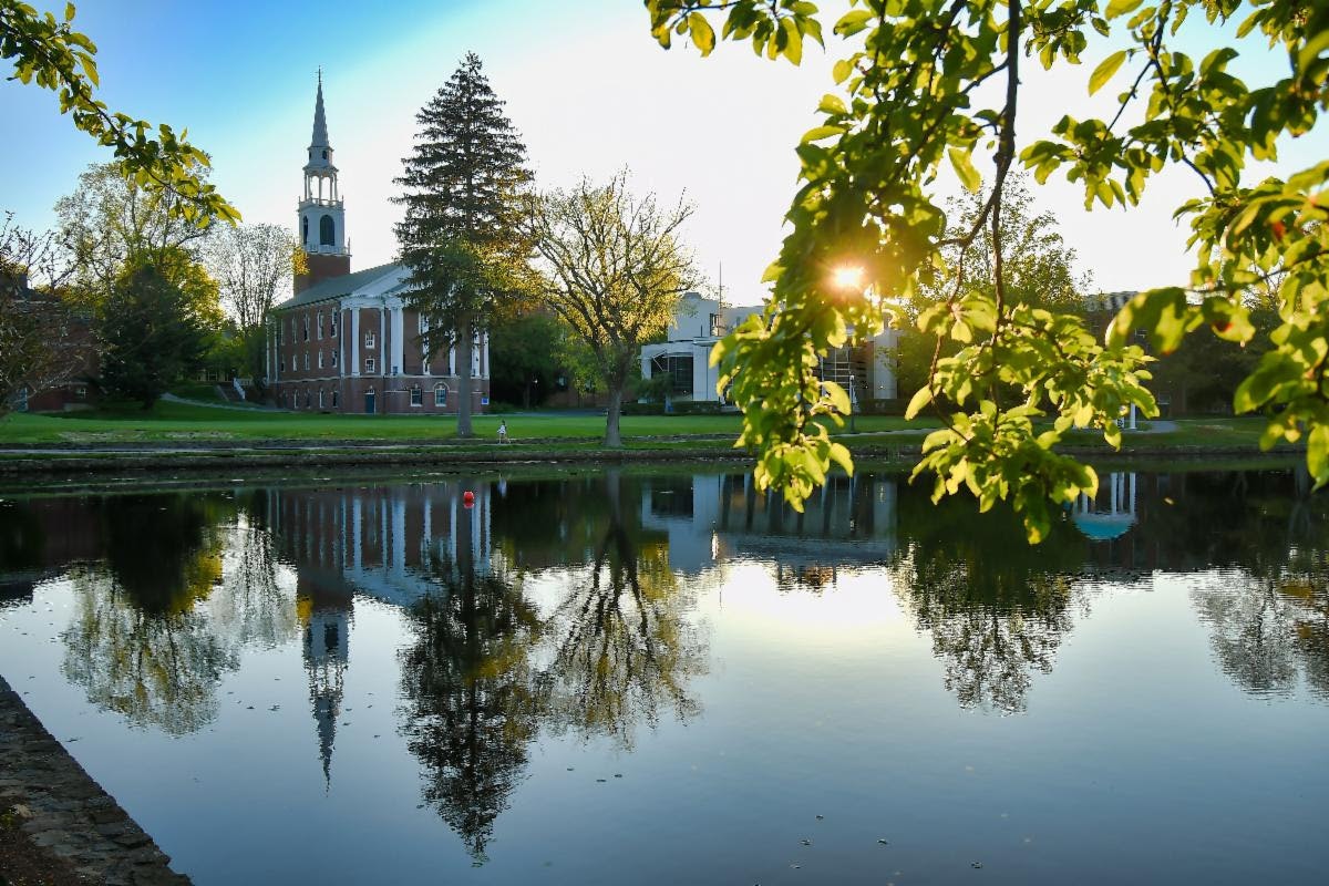 USA Fencing Wheaton College as 45th School With NCAA Fencing