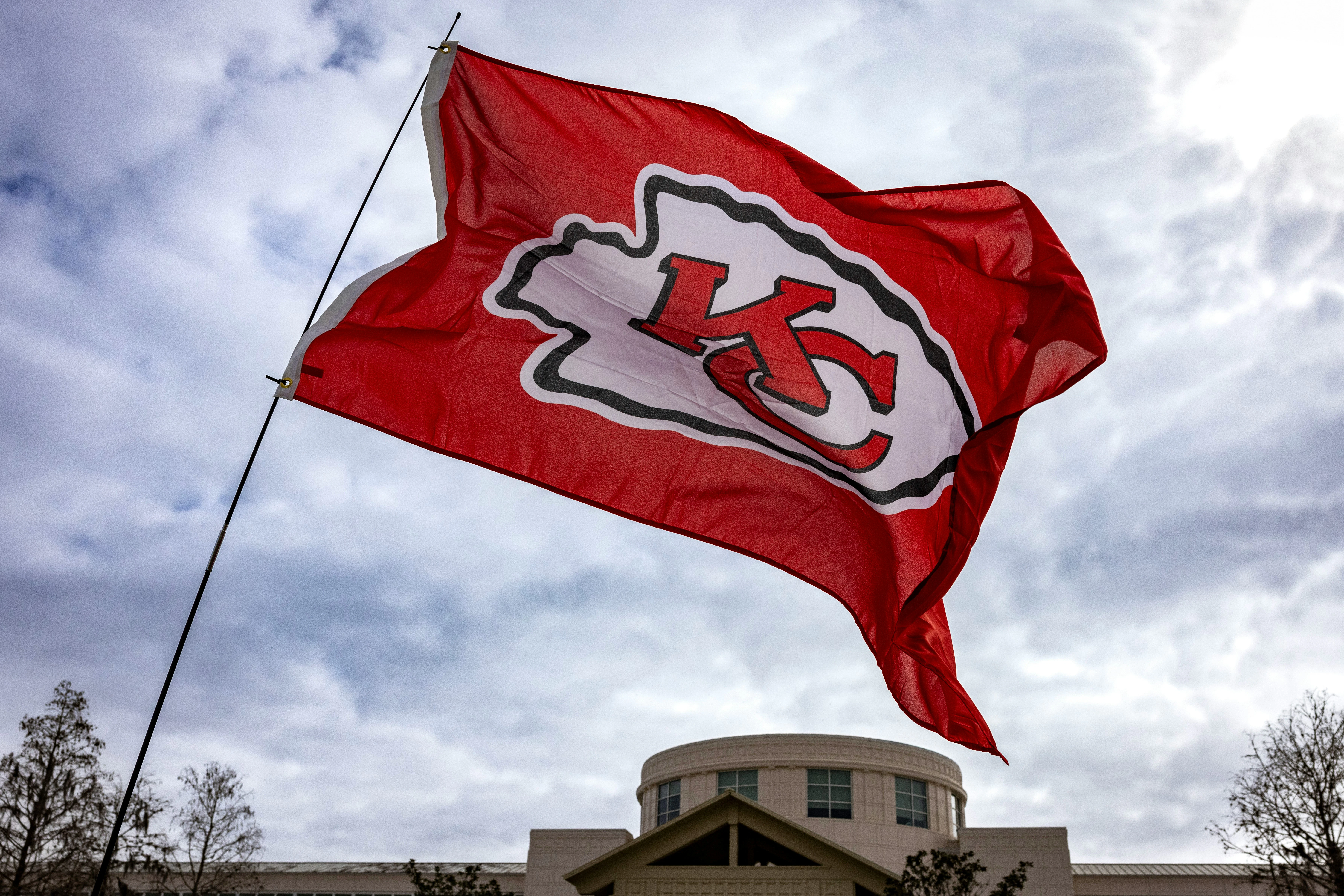 Chiefs Chose Not to Play Taylor Swift Music at Arrowhead Out of Respect for Kelce - Vimarsana News