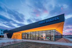 1490-A-MMU_HollyCacek-149003-MMUFieldhouse-Exterior09_highres_web.jpg