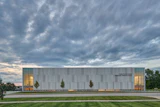 1501-A-LesterBuresh_CarlyWeber-LesterBureshFamilyCommunityWellnessCenter_1501_01_web.jpg