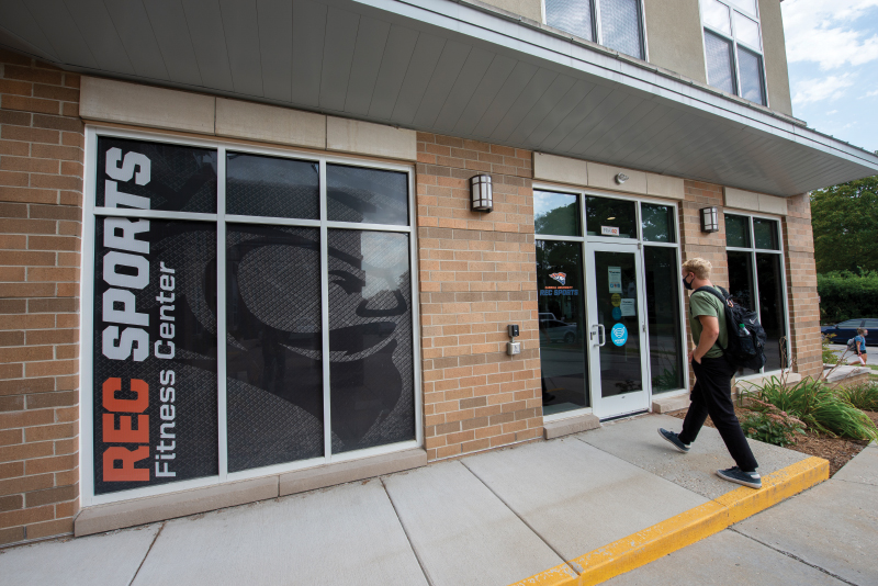 1509-A-CarrollU_DanDeMerit-DSC_6695_web.jpg