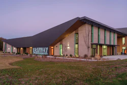 1514-A-Eastway_02_EastwayRegionalRecreationCenter_web.jpg