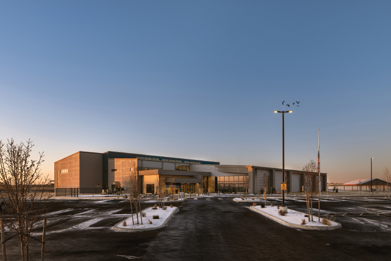 1517-A-AirwayHeights_TerriMcRae-04-MainEntry_web.jpg