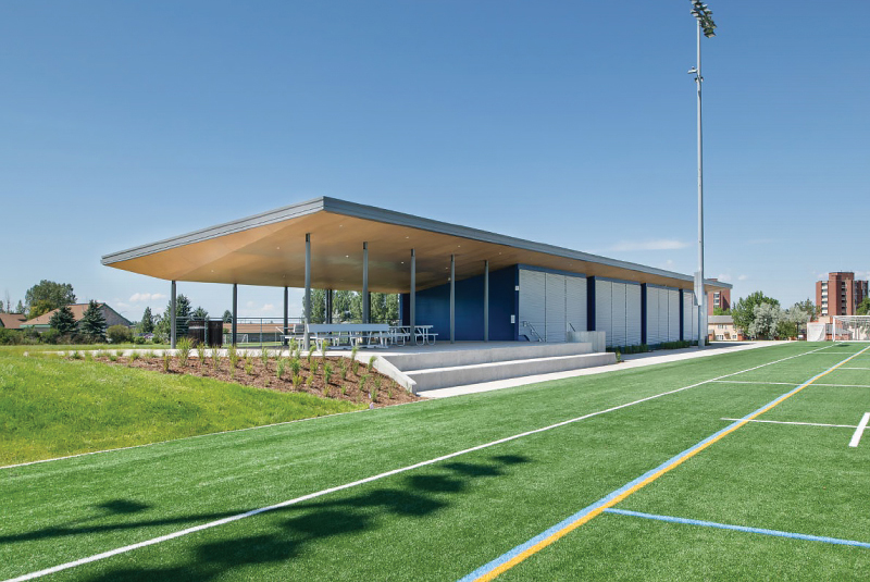 1523-A-Montana_AbbyGillespie-MSULambertFiledComplex_AthleticBusiness15_web.jpg