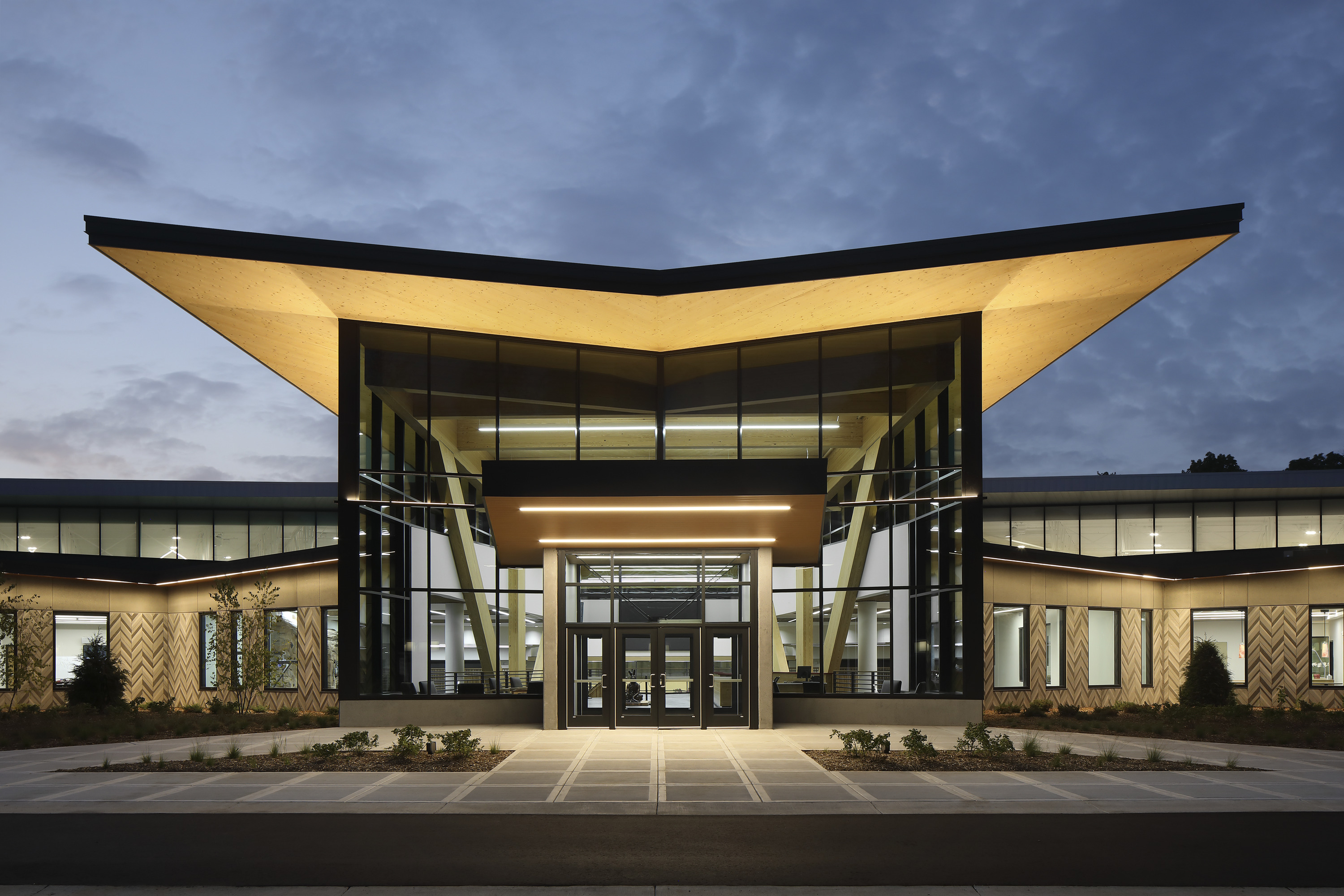 05 Fcpc Shay Photography Exterior Dusk 2 Highres